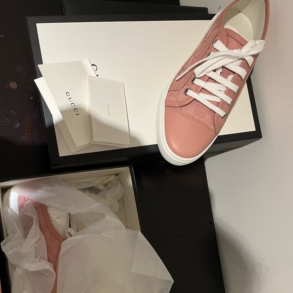 Gucci pink shoes - Picture 2 of 5